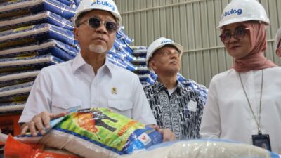 Menko Bidang Pangan Zulkifli Hasan : Stok Beras Aman Jelang Natal dan Tahun Baru 2025