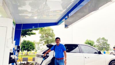 GM PLN UID Lampung Buktikan Penggunaan Mobil Listrik Hemat Hingga 77 Persen Menempuh Perjalanan Ribuan Kilometer