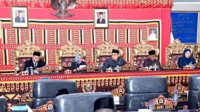 Pandu Sampaikan Rancangan APBD 2025, Diproyeksi Sebesar Rp2,3 Triliun
