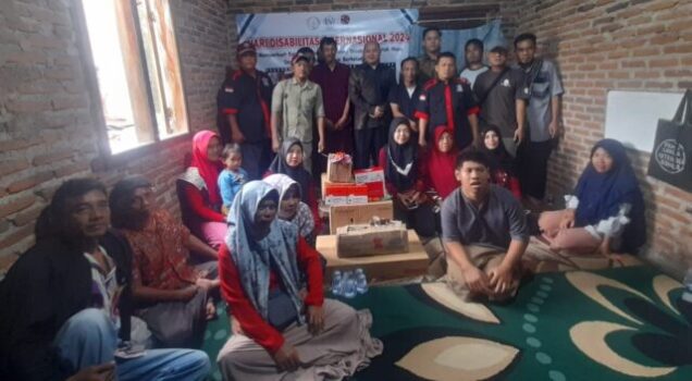 Beri Bantuan Alat Penunjang Usaha untuk Difabel, Kado Istimewa BEI di Hari Disabilitas Internasional