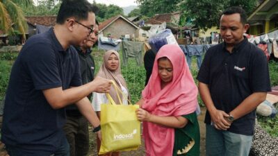 Tanggap Darurat Bencana Alam di Sukabumi, Indosat Ooredoo Hutchison Turun Tangan Salurkan Bantuan Kemanusiaan