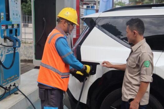 Pastikan Kesiapan Siaga Nataru, PLN cek SPKLU di jalur mudik Sumatra Selatan- Lampung