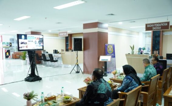 Menpan RB Resmikan Gedung Mal Pelayanan Publik Pemkot Bandarlampung