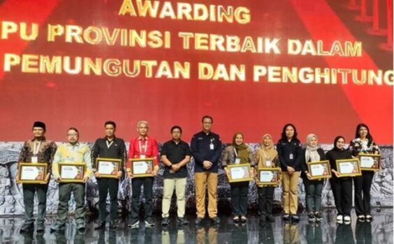 KPU Lampung Kembali Raih Dua Penghargaan