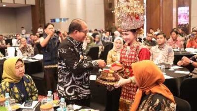 Pj. Gubernur Lampung Ajak Pemangku Kepentingan Dukung Keberlanjutan Pembangunan Jalan dan Infrastruktur