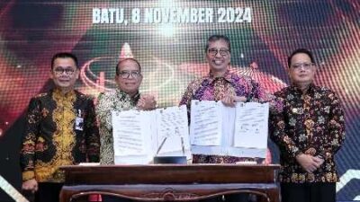 Pj. Gubernur Samsudin Tandatangani Shareholder Agreement Pemprov Lampung dengan PT Bank Jatim