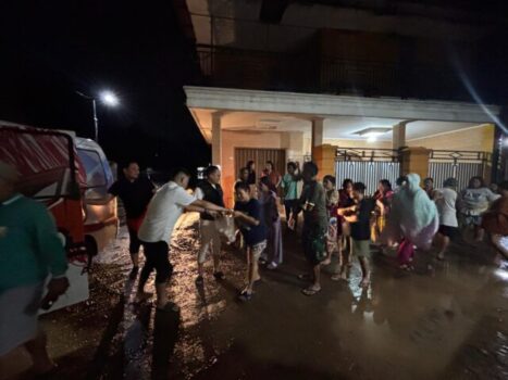 Gilang Ramdhan Keliling Bantu Korban Banjir