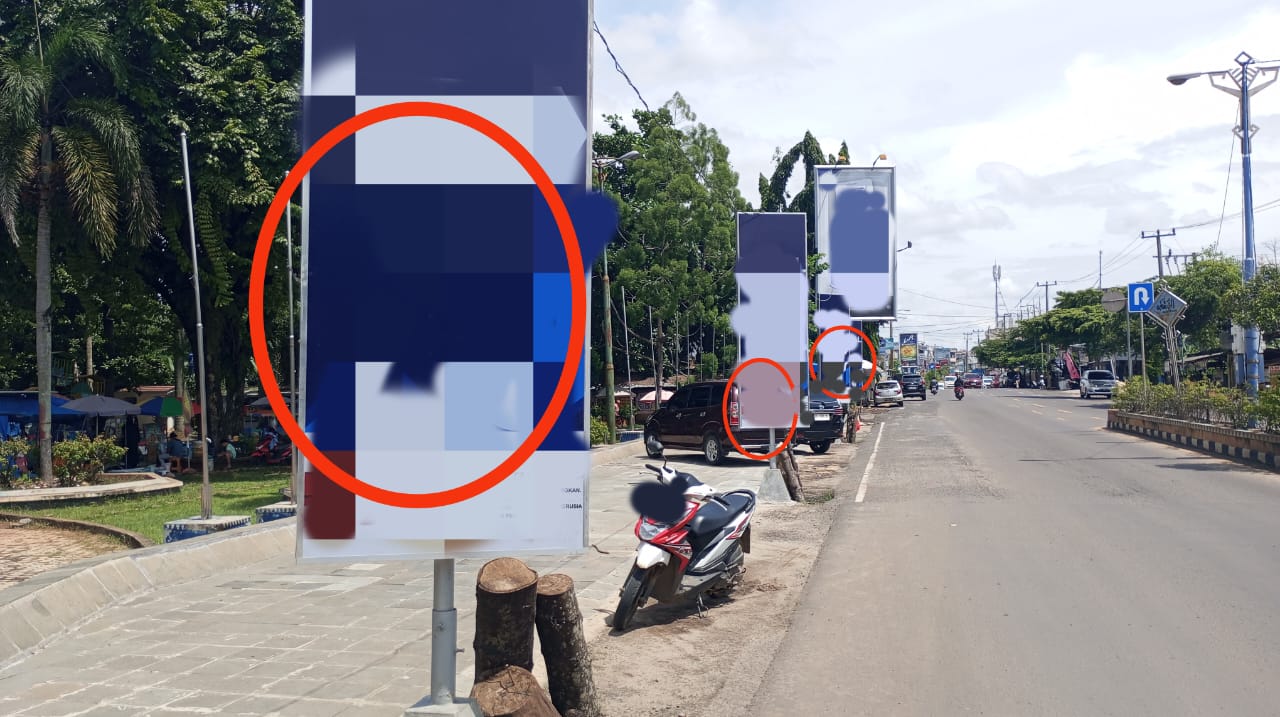 Pemasangan Reklame di Depan TS Kotabumi Dinilai Langgar Aturan