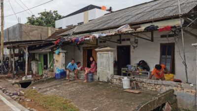 Tidak Ada Posko Bantuan, Korban Banjir Terima Bantuan Hanya dari Warga yang Peduli Saja