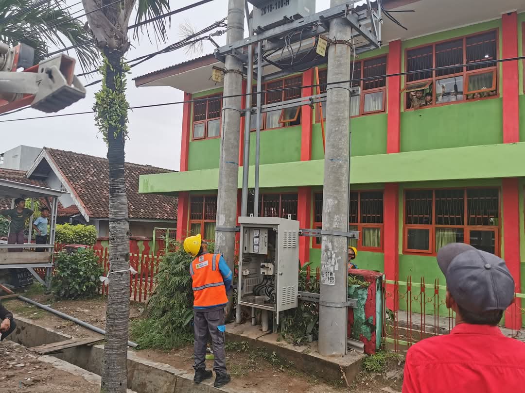 Kabel PLN Dicuri, Sebagian Rumah Warga Tanjunggading Bandar Lampung Alami Pemadaman Listrik