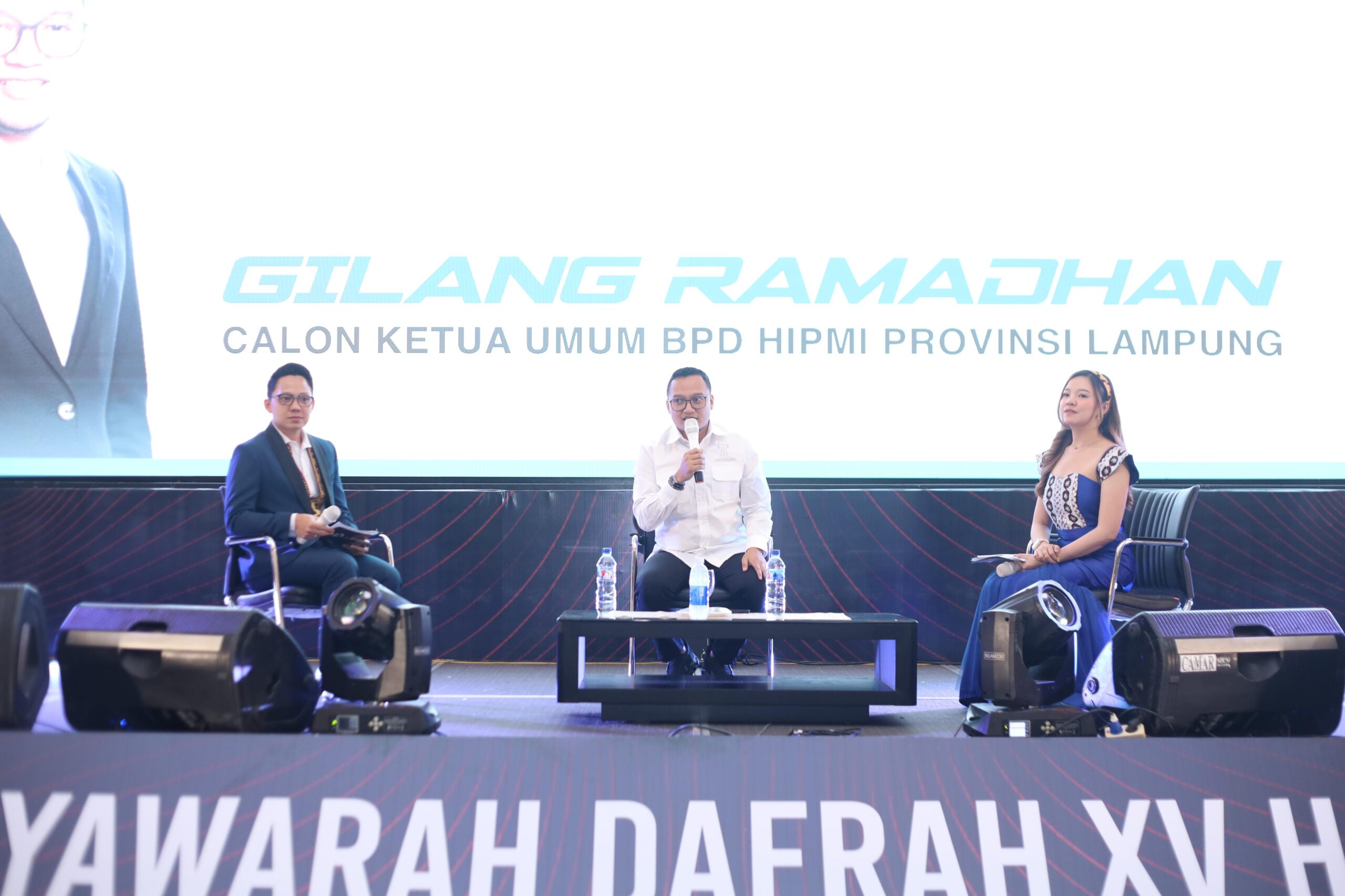 Gilang Ramadhan Pukau Panelis dan Ribuan Mahasiswa