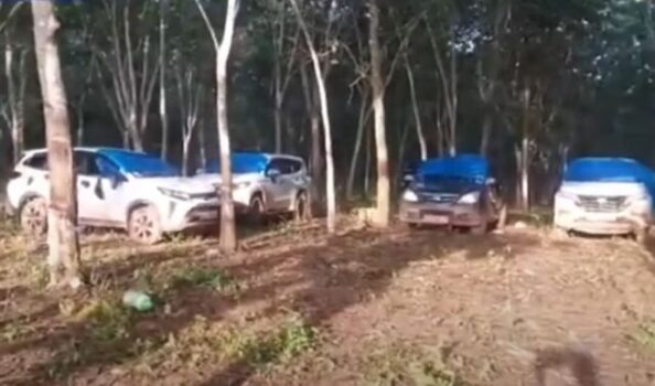 Puluhan Mobil Tertinggal di Arena Sabung Ayam Way Kanan Lampung
