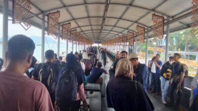 Lonjakan Pemudik Asal Pulau Jawa di Pelabuhan Bakauheni Diprediksi Malam Ini