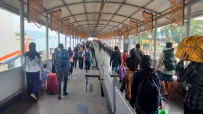 H-5 Lebaran 2025, Pemudik Pejalan Kaki Asal Pulau Jawa Padati Pelabuhan Bakauheni