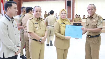 Sekdakot Bandarlampung Serahkan 278 Ribu SPPT PBB kepada 20 Kecamatan