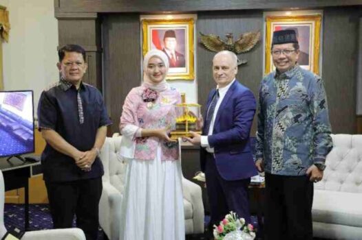 Wagub Jihan Terima Kunjungan Rektor UIN dan Warek Bidang Hubungan Internasional Universitas Negeri Tomsk Rusia