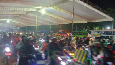 Pemudik Motor Menumpuk di Bakauheni, Suara Klakson dan Bising Knalpot Bersahutan