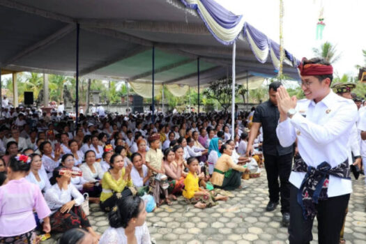 Hadiri Melasti di Balinuraga, Bupati Lamsel Ajak Jaga Harmonisasi Umat Beragama
