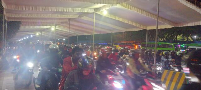 H+3 Arus Balik Lebaran, Pemudik Motor Membeludak di Pelabuhan Bakauheni