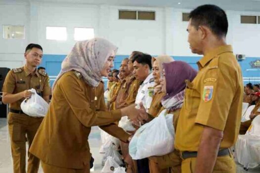Korpri Ramadan Berbagi, Wagub Jihan Salurkan Bantuan untuk ASN Golongan I dan II