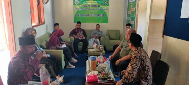 Kanwil Kemenag Provinsi Lampung Lakukan Verifikasi ke Madrasah Ibtidaiyah Darul Muttaqien Putra Buyut