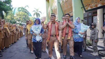 Hari Pertama Ngantor, Walikota Metro Minta ASN Bekerja Maksimal