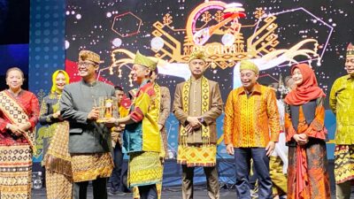 Wamenbud Giring Ganesha Buka Festival Musik Tradisi Indonesia 2025 Recaka