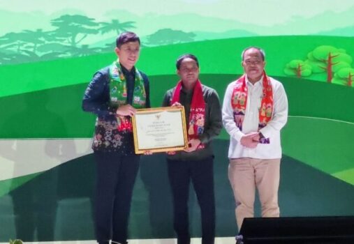 Lampung Selatan Masuk Daftar Elit 6 Daerah Terbaik se-Indonesia! Bupati Egi Bawa Pulang Penghargaan Bergengsi dari Jakarta