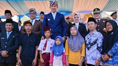 Aksi Heroik Raihan, Bocah SD Penyelamat Merah Putih Dapat Hadiah Istimewa, Bupati Egi Gelontorkan Beasiswa dan Tabungan Pendidikan