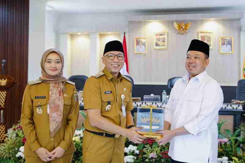 Penandatanganan NPHD dan Penyerahan Sertifikat Tanah Perkuat Aset Publik dan Tempat Ibadah di Lampung