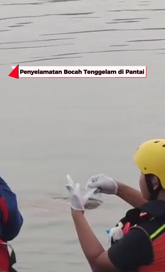 Dua Bocah Tenggelam di Pantai Maritim Panjang, Satu Meninggal
