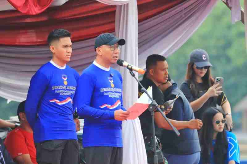 Upacara Unik, Gubernur Rahmat Mirzani Jadi Inspektur Upacara Peringatan HUT ke-80 RI di Atas Laut