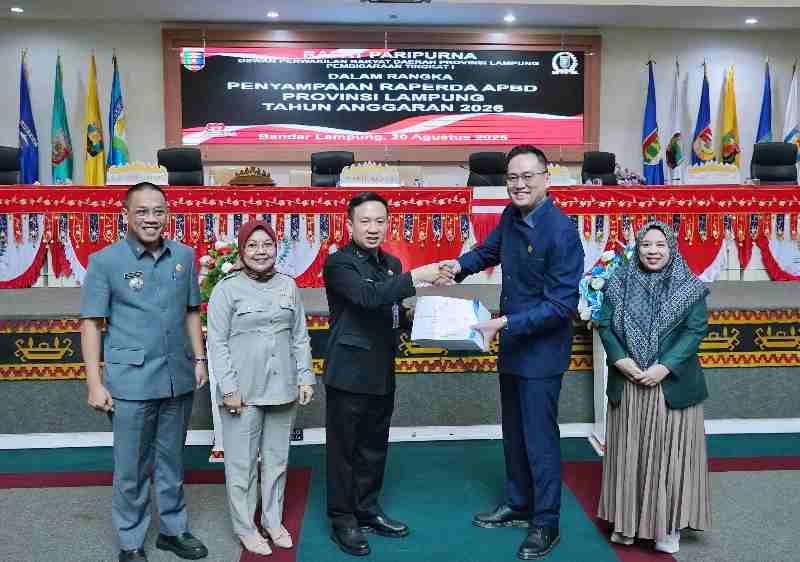 Pemprov Lampung Sampaikan Raperda APBD 2026, Prioritas Pendidikan Gratis, Infrastruktur, dan Pemulihan Ekonomi