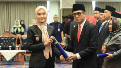 Lantik Pejabat Administrator dan Pengawas, Wagub Jihan Tekankan Adaptasi Cepat, Loyalitas, dan Empati