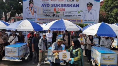 Pemkot Bandarlampung Bagikan 100 Gerobak Listrik bagi Pedagang di 20 Kecamatan