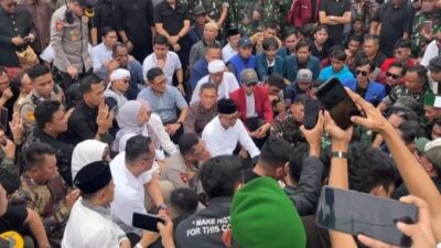 Demo di Lampung, Gubernur Mirza – Kapolda – Pangdam Temui Masa Aksi dan Duduk Bersila Bareng di Aspal