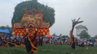 Atraksi Reog “Manggolo Mudo” Meriahkan Perayaan HUT ke-66 Desa Sidowaluyo