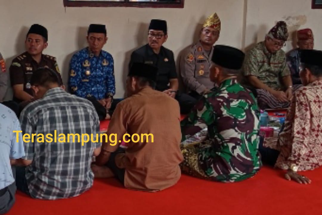 Cegah Potensi Konflik SARA, Bupati Lampung Utara Damaikan Perselisihan Warga Desa Sumberarum