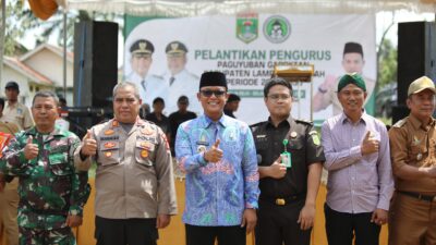 Bupati Ardito Wijaya Lantik Pengurus Gapoktan Lampung Tengah dan Panen Raya Padi di Kampung Sri Pendowo