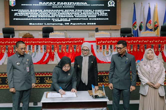 DPRD Lampung dan Pemprov Tanda Tangani Perubahan KUA-PPAS Tahun Anggaran 2025