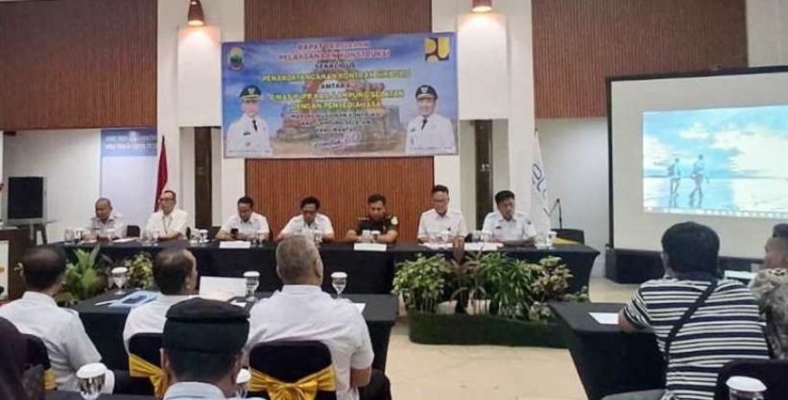 Pemkab Lampung Selatan Teken Kontrak Konstruksi 2025