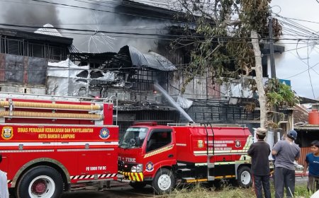 Gudang Bengkel Krisna Motor Kemiling Bandarlampung Ludes Terbakar