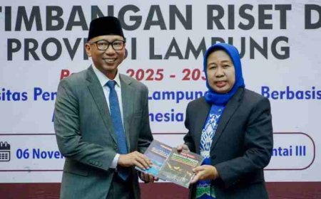 MPRD Lampung Resmi Dikukuhkan, Gubernur Dorong Kolaborasi Akademisi dan Pemerintah Bangun Lampung Maju