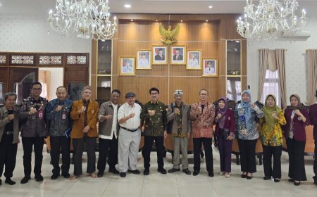 Dorong Revitalisasi Dewan Kesenian dan Desa Wisata, Akademi Lampung Lakukan Safari Budaya ke Tiga Kabupaten 