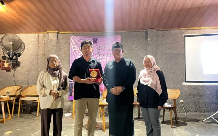 Tim Redaksi Lampung Geh Raih Anugerah Saidatul Fitriah 2025 AJI Bandarlampung