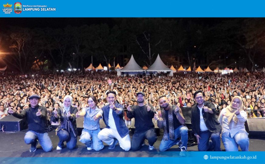 Lampung Selatan Menyala! Ribuan Warga Ramaikan Opening Lamsel Fest 2025 - Bupati Egi: Ini Celebration of Culture!