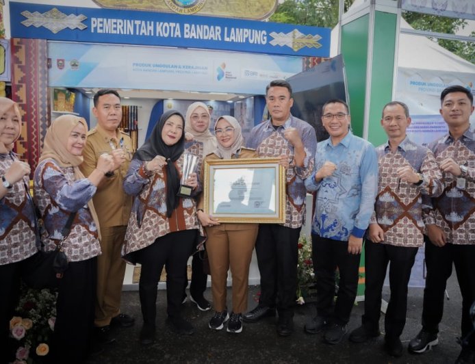 Kelurahan Kedamaian Kota Bandarlampung Raih Penghargaan Kelurahan Berprestasi Tingkat Nasional