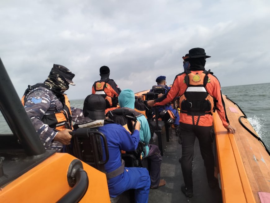 Tim SAR Gabungan Masih Cari Nelayan asal Banten yang Jatuh dari Kapal di Kuala Penet Lampung Timur