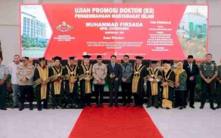 Ketua DPRD A. Giri Akbar dan Gubernur Lampung Apresiasi Promosi Doktor Muhammad Firsada