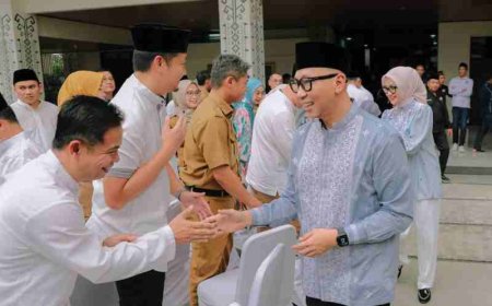 Mirza–Jihan Hadiri Peluncuran Koran IJP dan Buku Refleksi Satu Tahun Kepemimpinan